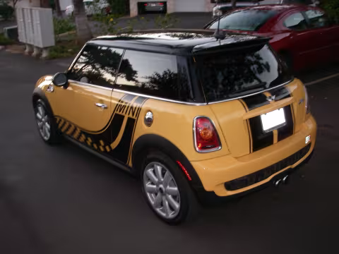 Custom Mini Graphics, Rear 3-4 View