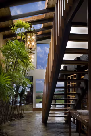 Portlock beachfront residence